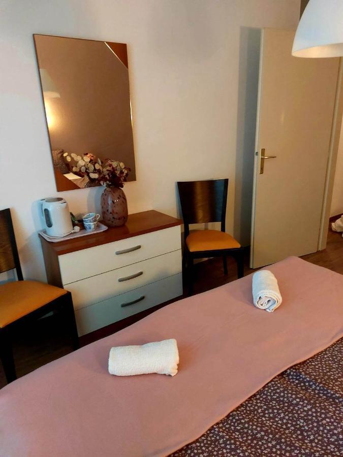 Guesthouse Ob Sotocju Budic Brežice 외부 사진